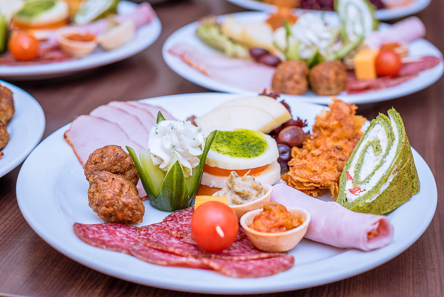 Catering Crystals Of London Events Planner Restaurant Romanesc